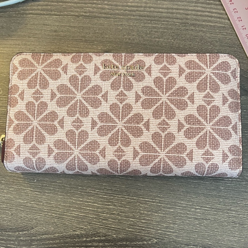 NEW Kate Spade Floral Print Wallet
